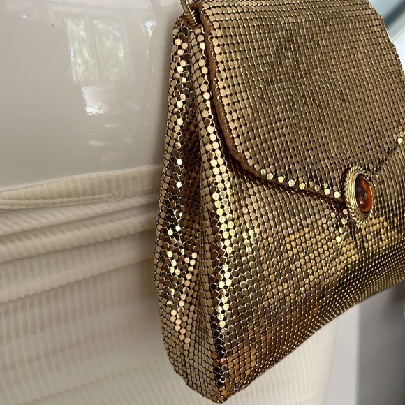 Whiting and Davis Gold Mesh Metallic Chain Envelope Shoulder Crossbody Bag - Picture 10 of 14
